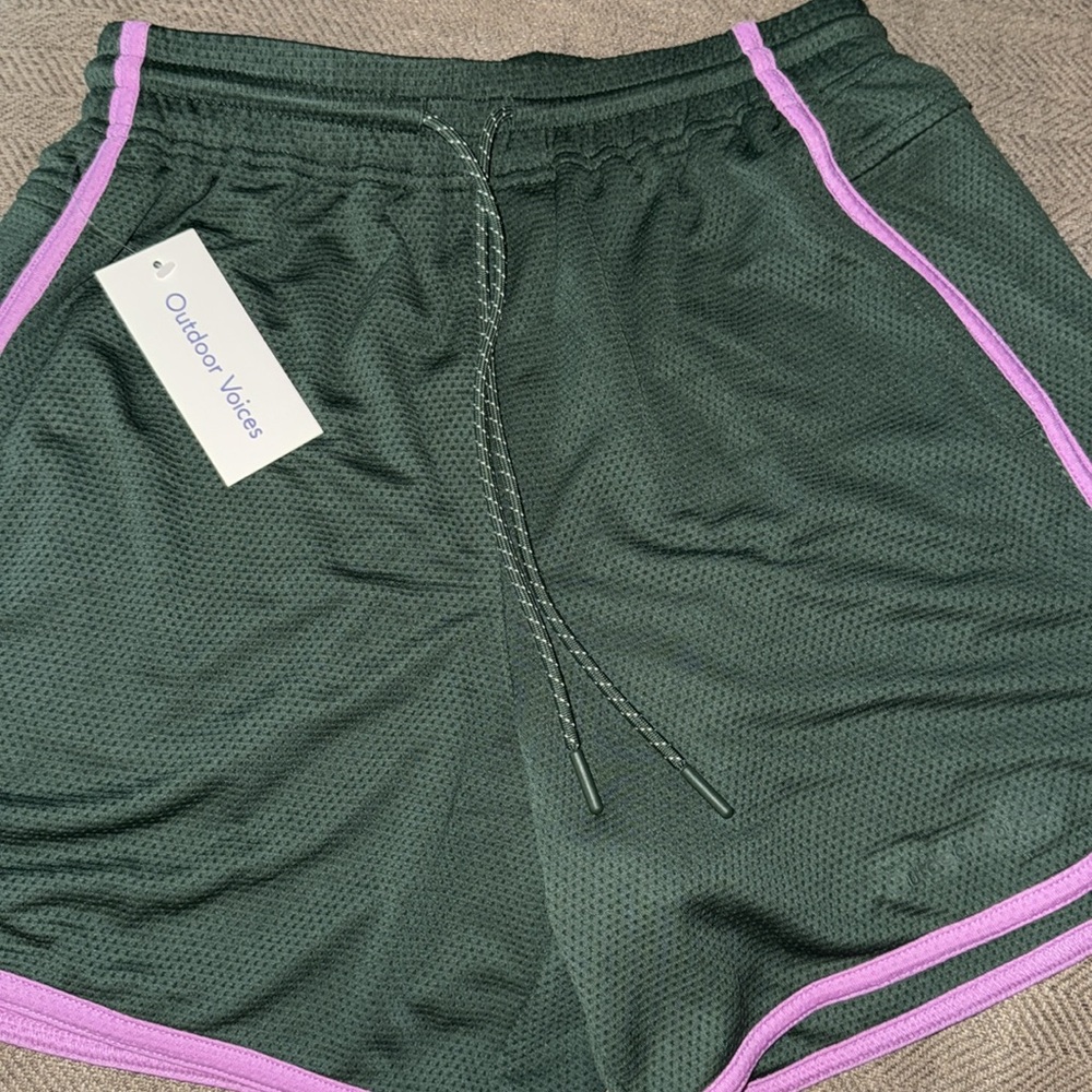 Outdoor Voices RecMesh 5” Shorts - Picture 2 of 6